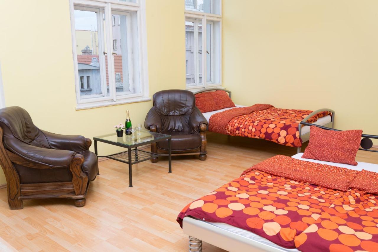 Hotel Praha Club Bed & Breakfast Zewnętrze zdjęcie